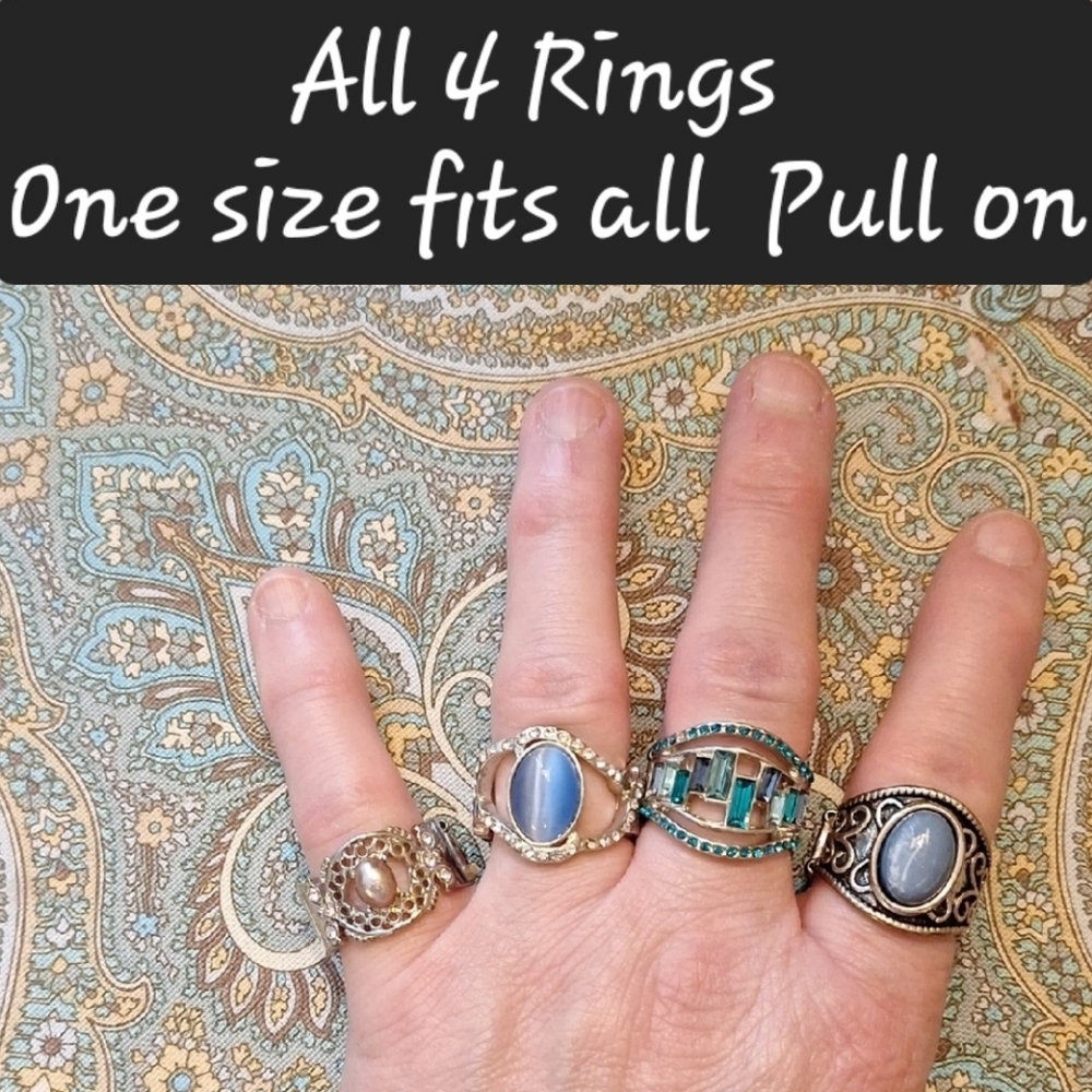 Women's Ring Set of 4 one Size Pull On Rings.